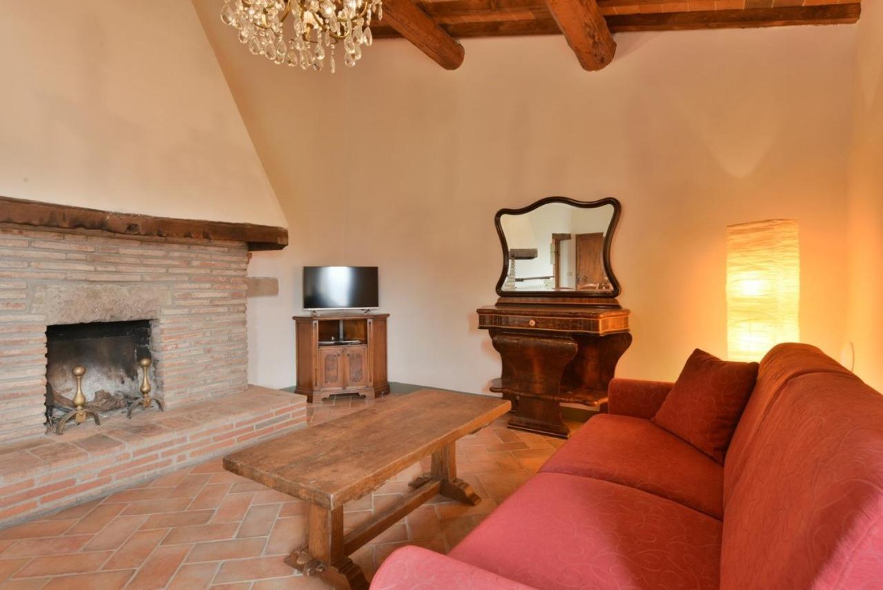 Agriturismo I Poggilunghi チヴィテッラ・イン・ヴァル・ディ・キアーナ エクステリア 写真