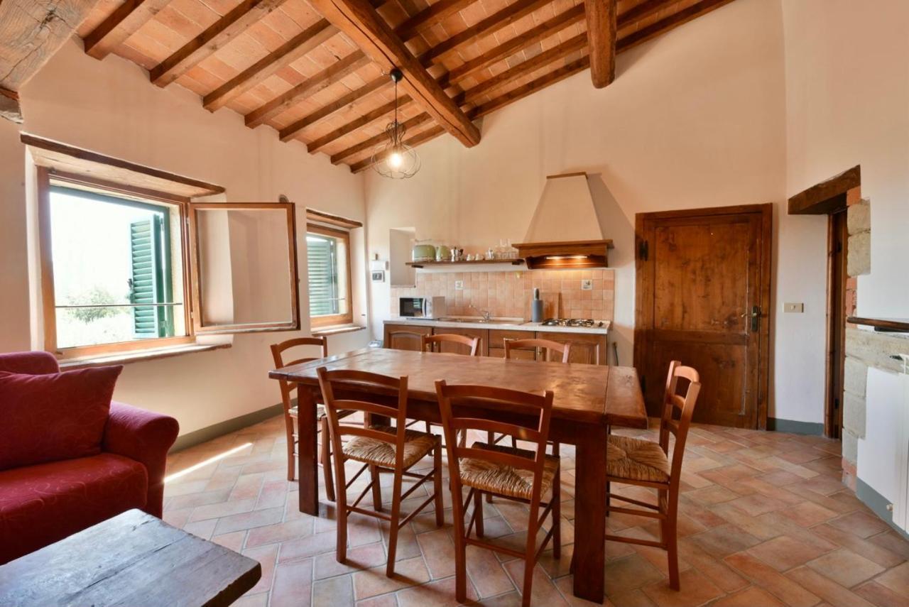 Agriturismo I Poggilunghi チヴィテッラ・イン・ヴァル・ディ・キアーナ エクステリア 写真