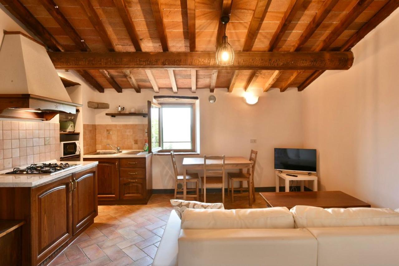 Agriturismo I Poggilunghi チヴィテッラ・イン・ヴァル・ディ・キアーナ エクステリア 写真