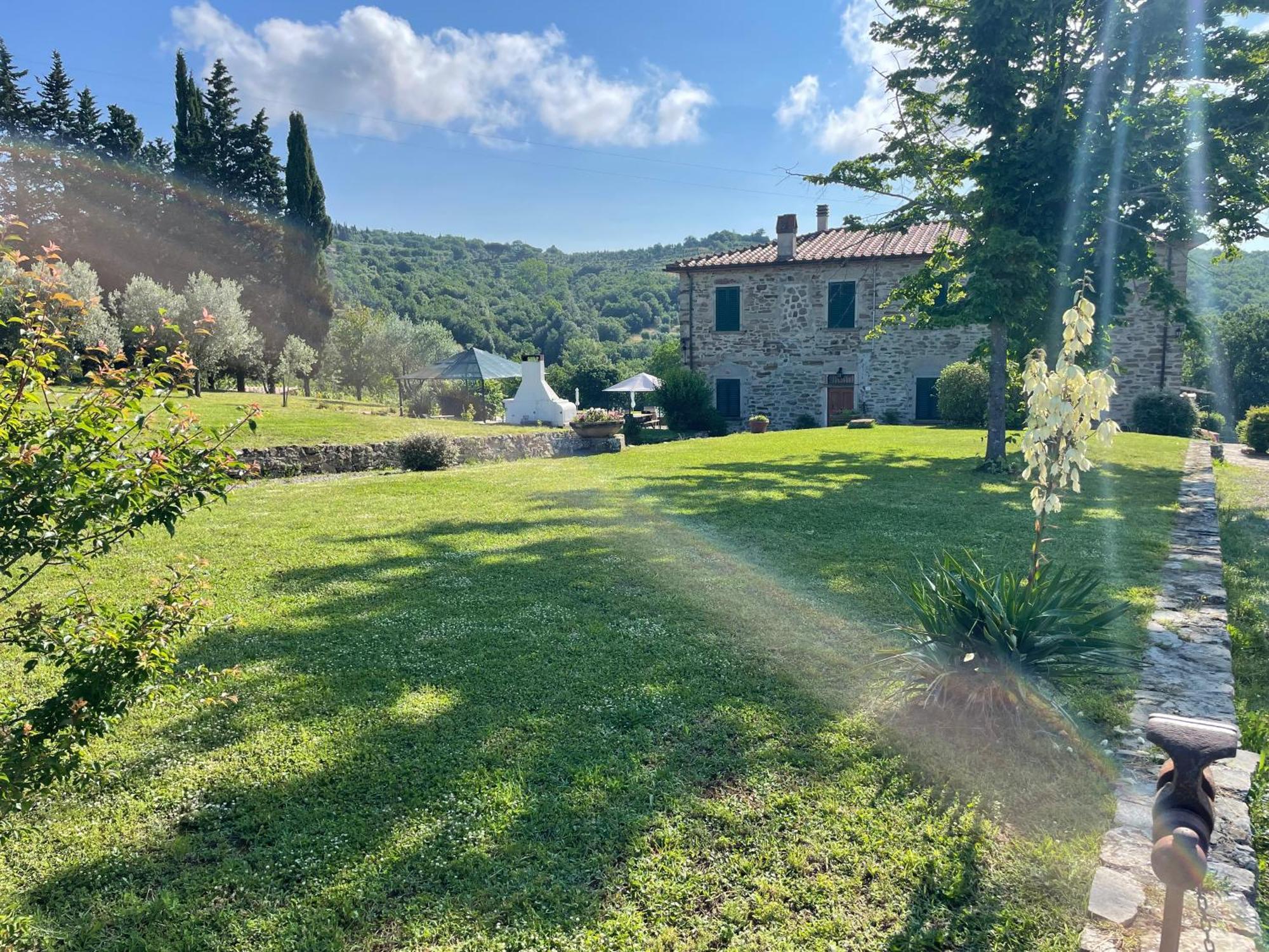 Agriturismo I Poggilunghi チヴィテッラ・イン・ヴァル・ディ・キアーナ エクステリア 写真