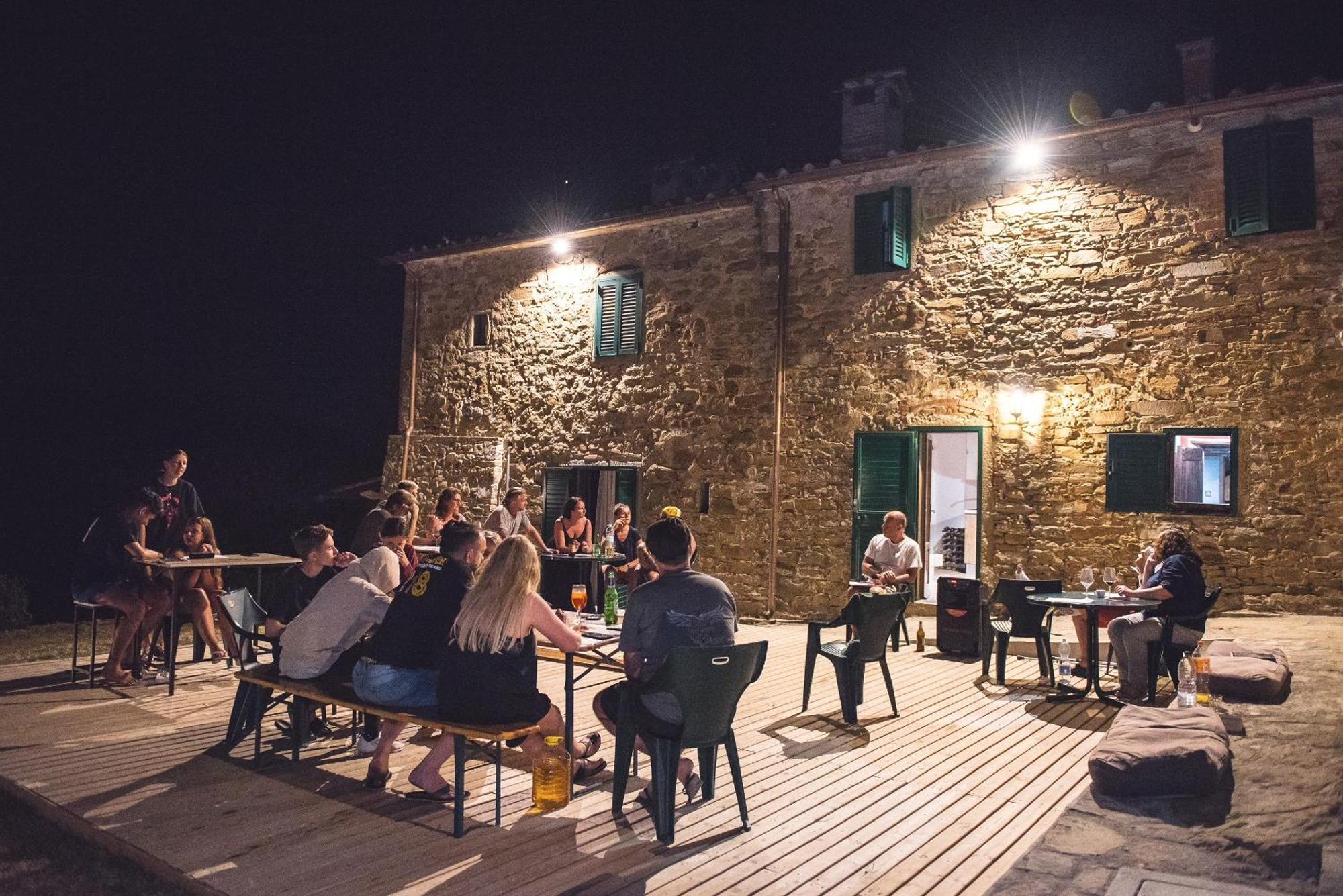 Agriturismo I Poggilunghi チヴィテッラ・イン・ヴァル・ディ・キアーナ エクステリア 写真